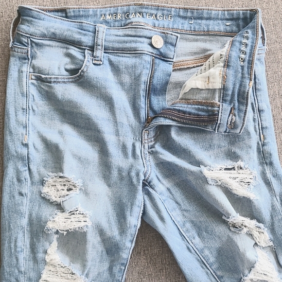 AE Distressed jegging crop jeans - Picture 3 of 3